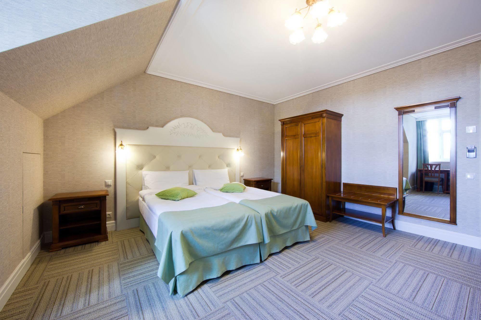 מלון Skrunda Manor מראה חיצוני תמונה